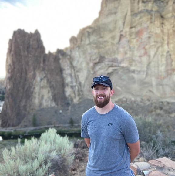 Profile Picture of Greg Bowman (@gregbo33) on Poshmark