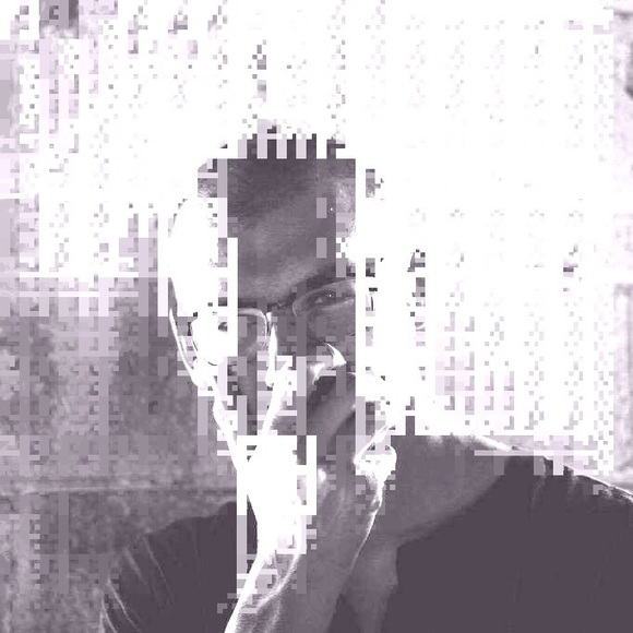 Profile Picture of Richard Mallett (@richardmallett) on Poshmark