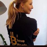 Profile Picture of Katewaynecoinx (@katewaynecoinx) on Instagram