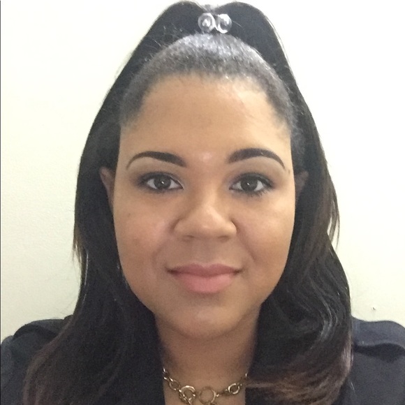 Briana Cartagena - Poshmark Profile Picture of Briana Cartagena (@cartelscloset) on Poshmark