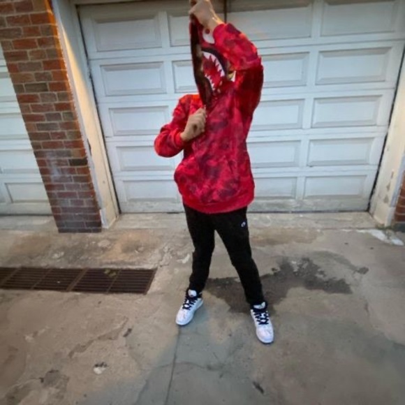 Profile Picture of Xavier Xavier (@xavierxavier364) on Poshmark