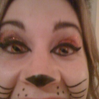 Profile Picture of Lucia Smith (@theluciasmith) on Twitter
