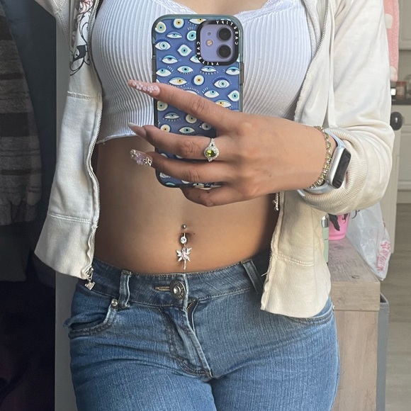 Profile Picture of Noelani Barrientos (@lanib840) on Poshmark