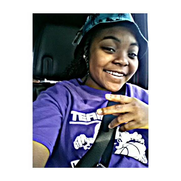 Profile Picture of Tyler Goudeau (@tylerq0257) on Poshmark