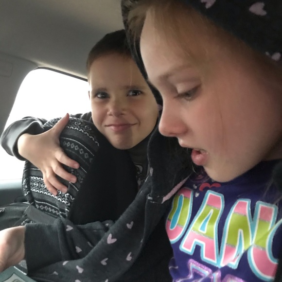 Julie Musterman - Poshmark Profile Picture of Julie Musterman (@juliemusterman) on Poshmark