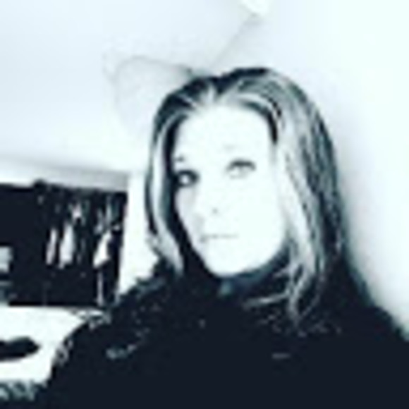 Profile Picture of Brandy Hobgood (@blh91904) on Poshmark