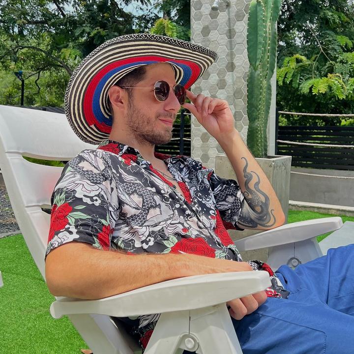 Profile Picture of Alejandro Renderos (@joserenderos7) on Tiktok