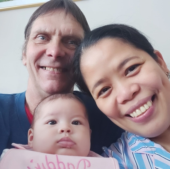 Profile Picture of Lhiza Pruyn (@merlhiz16) on Poshmark