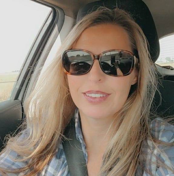 Profile Picture of Jennifer Bohnenstiehl (@jenbug1978) on Poshmark