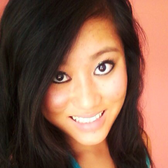 Thy Dang - Poshmark Profile Picture of Thy Dang (@thydang) on Poshmark