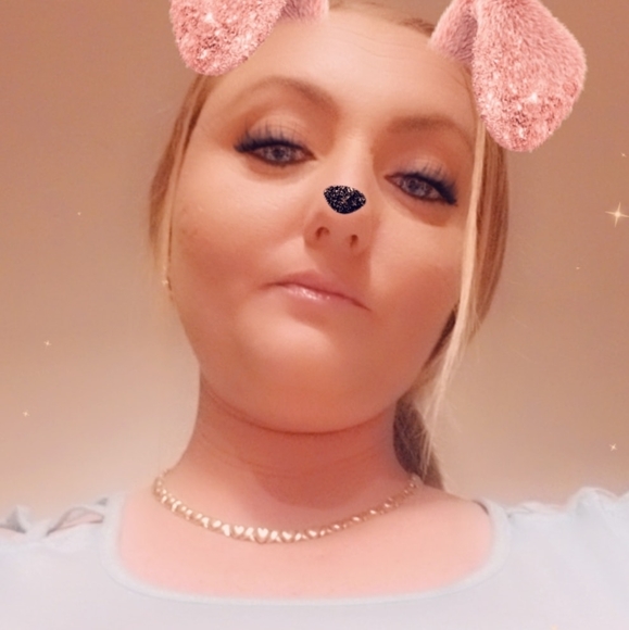 Profile Picture of Sierra Kopycinski (@cicibabi941) on Poshmark