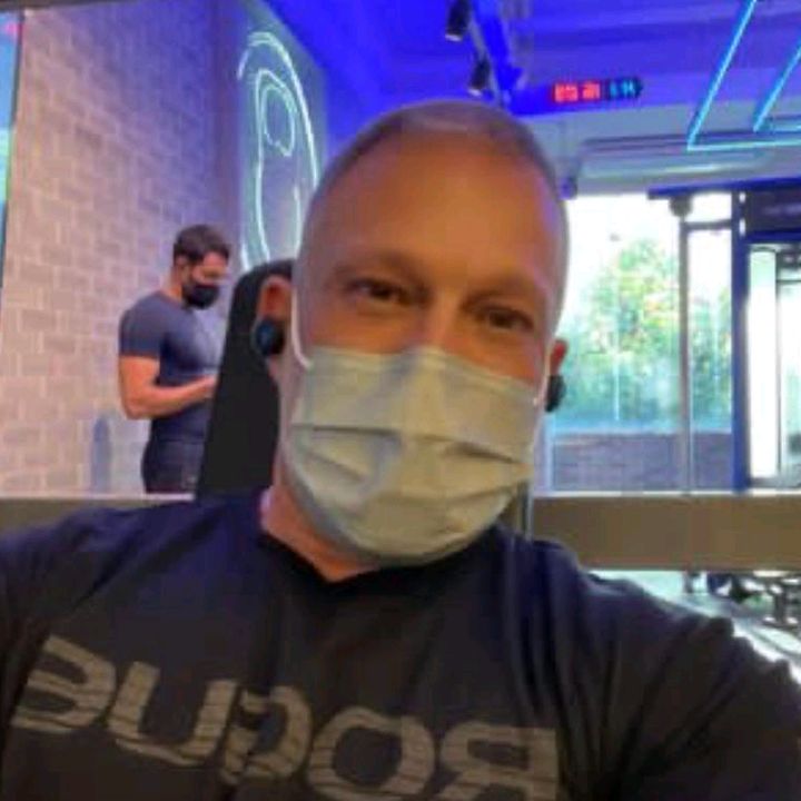 Profile Picture of jonathantstone (@@jonathantstone) on Tiktok