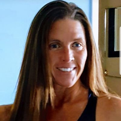 Profile Picture of Mindy Schneider (@MindySchneide20) on Twitter