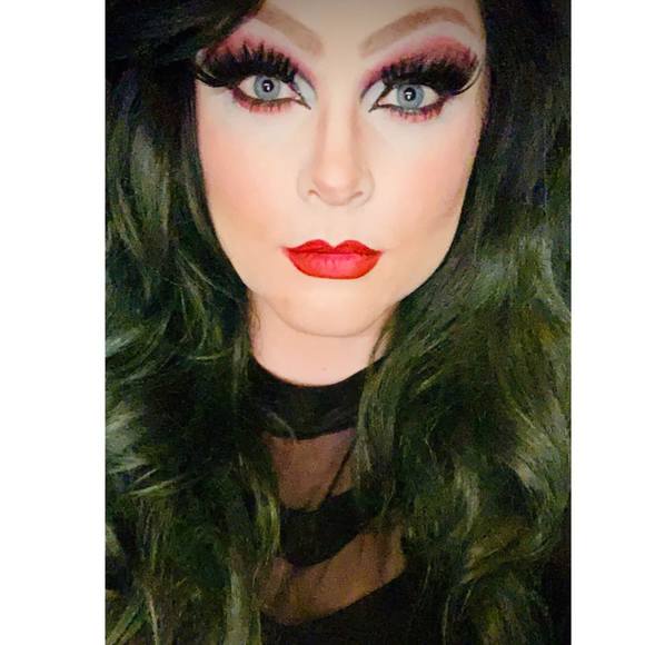 Profile Picture of Dani Brown (@danibrown339) on Poshmark