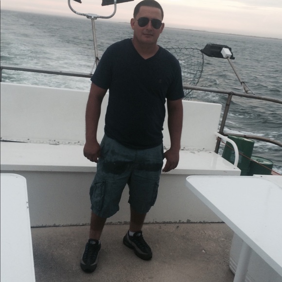 Profile Picture of Jose Bueso (@jose83358) on Poshmark