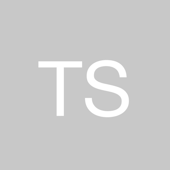 Tom Skeuse - Poshmark Profile Picture of Tom Skeuse (@bluehouston) on Poshmark