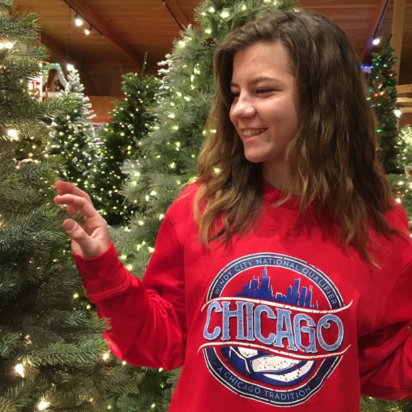 Profile Picture of Lindsay Schamp (@lindsayschamp) on Poshmark