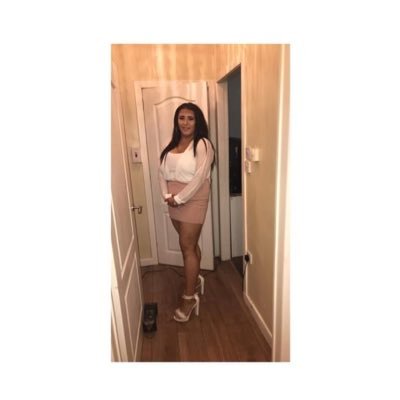 Profile Picture of Chloe Calder (@chloecalder2) on Twitter