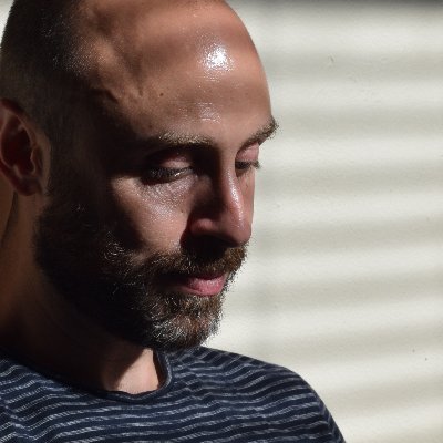 Profile Picture of Daniel Gabriele (@flyingOsterich) on Twitter