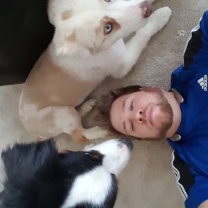Profile Picture of Erik (@ErikHajek) on Twitter