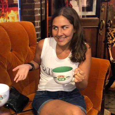 Profile Picture of Danielle Schwartz (@tvsfun) on Twitter