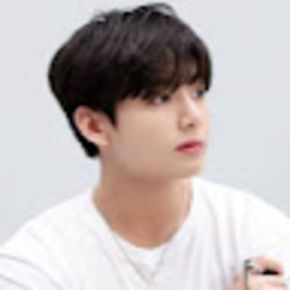 Profile Picture of Odette Rodriguez (@odetterodrig912) on Poshmark