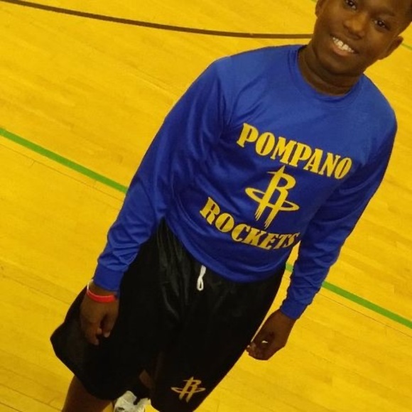 Profile Picture of Larry Baldwin (@larrybaldwin985) on Poshmark