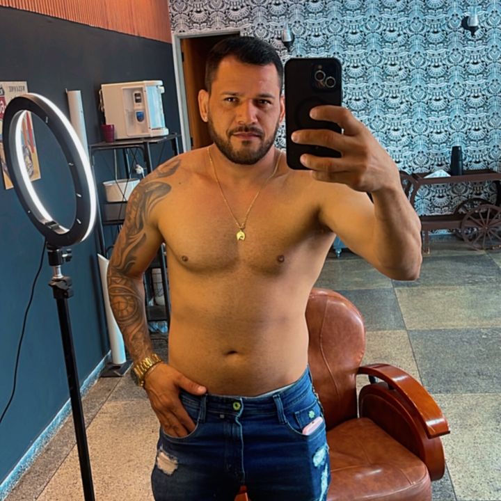 Profile Picture of Cláudio (@claudio.ivan88) on Tiktok