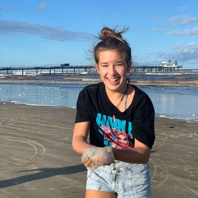 Profile Picture of Júlia Caballero (@CabaJulinhaa) on Twitter