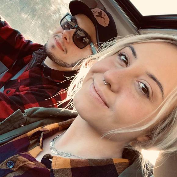 Profile Picture of Aaron Lairy (@aaronlairy) on Poshmark