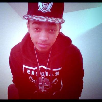 Profile Picture of Dwayne Lindsey (@xXDeeStlezzX2) on Twitter