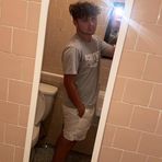 Profile Picture of Peyton Boswell (@connor.stamper.9) on Facebook