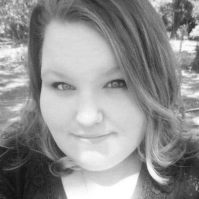 Profile Picture of Hollie Lucas (@@MissHollie411) on Twitter