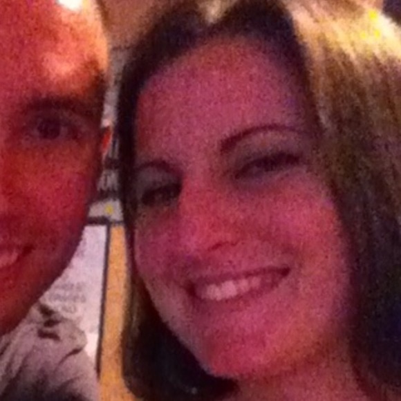 Profile Picture of April Ryan (@apryan8) on Poshmark