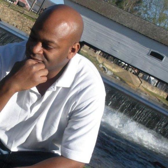 Profile Picture of Jerome Bryant (@romiesdriving) on Poshmark