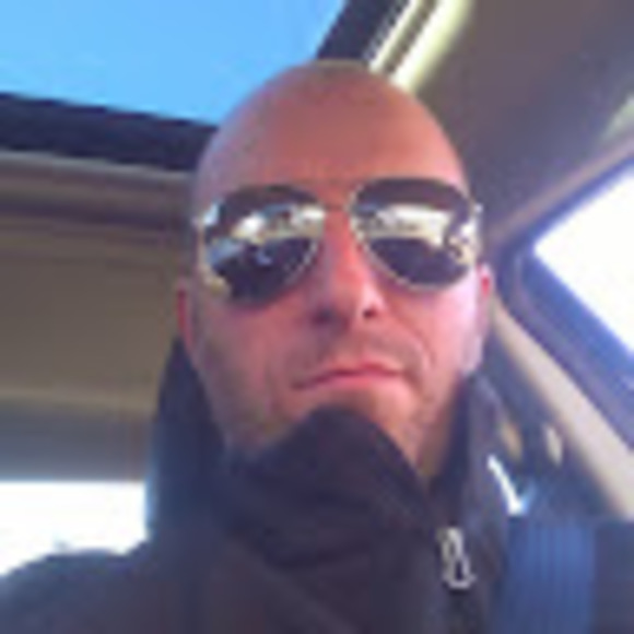 Profile Picture of Steve Savoie (@stevesavoie1978) on Poshmark