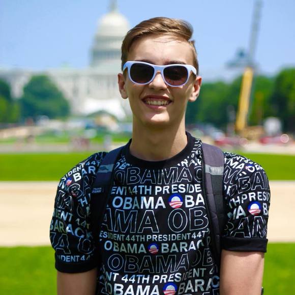 Profile Picture of Guillaume Grimard (@guillaumehabs31) on Poshmark