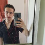 Profile Picture of Tyler James (@vedderledbetterten) on Instagram