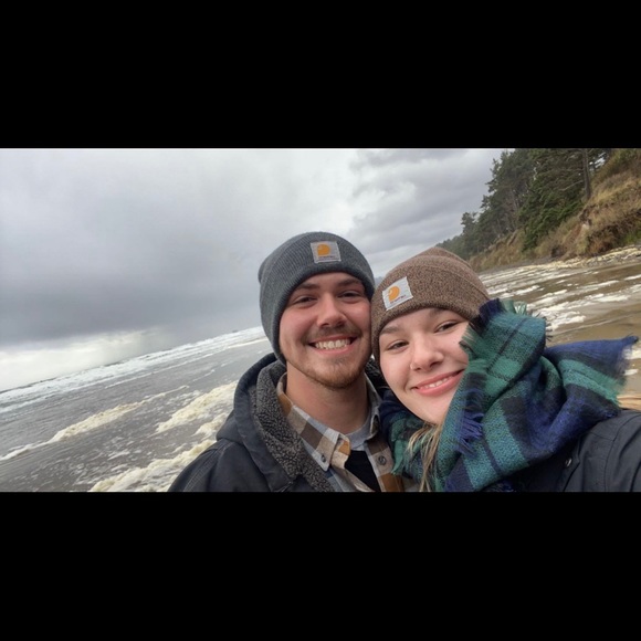 Profile Picture of Jake Schneider (@jakeschneide921) on Poshmark