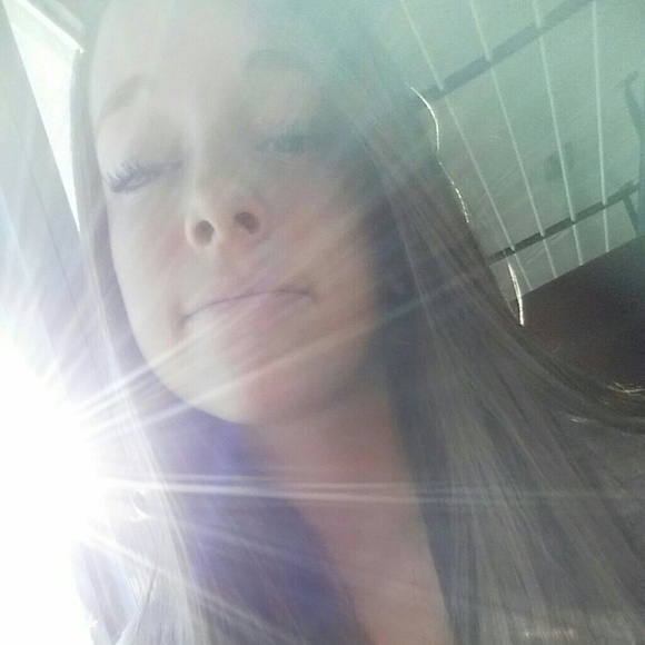 Profile Picture of Destiny Lucius (@dd01345) on Poshmark