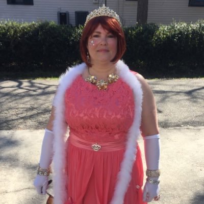Profile Picture of Deborah Beckham (@kotqueen1982) on Twitter