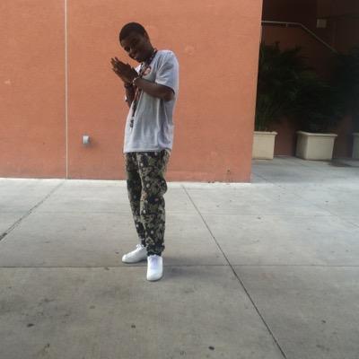 Profile Picture of Jeremy Flash (@jamaican4life24) on Twitter