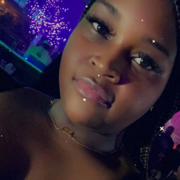 Profile Picture of Brandice Nash (@brandice1n) on Poshmark