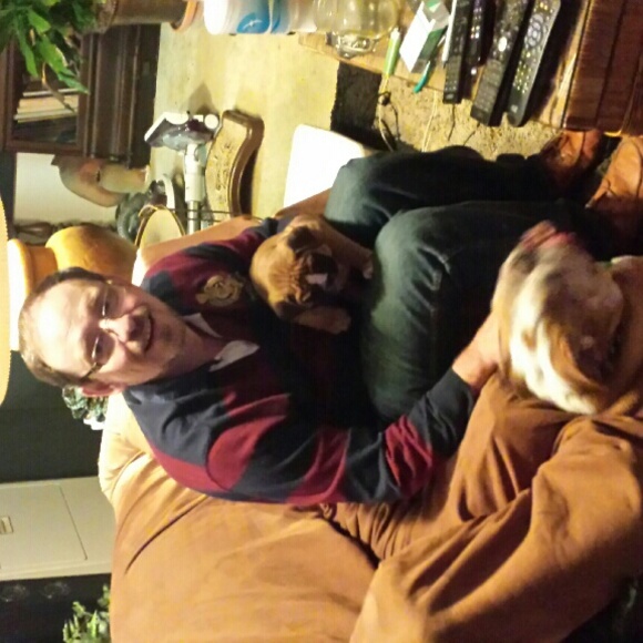 Profile Picture of Mark Knight (@mknight64) on Poshmark