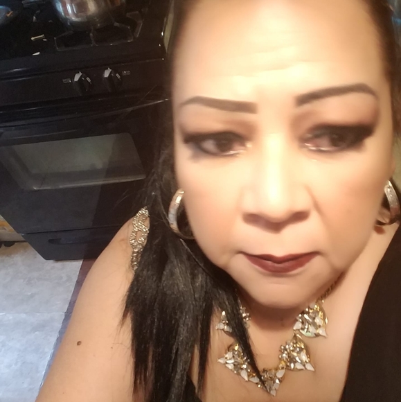 Profile Picture of Juana Calderon (@juana_calderon) on Poshmark