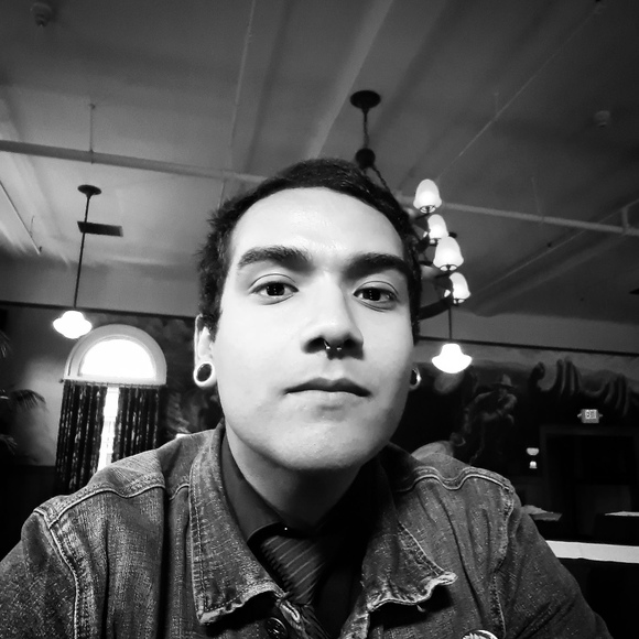 Profile Picture of Ben Romero (@bluespacefox93) on Poshmark