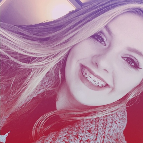 Profile Picture of Jericah Moore (@jericahmoore18) on Poshmark