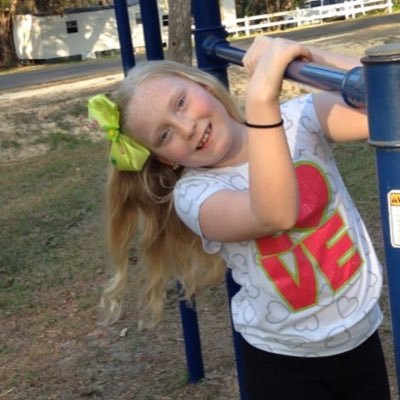 Profile Picture of Claire Da Sousa (@ClaireDeCosta) on Twitter