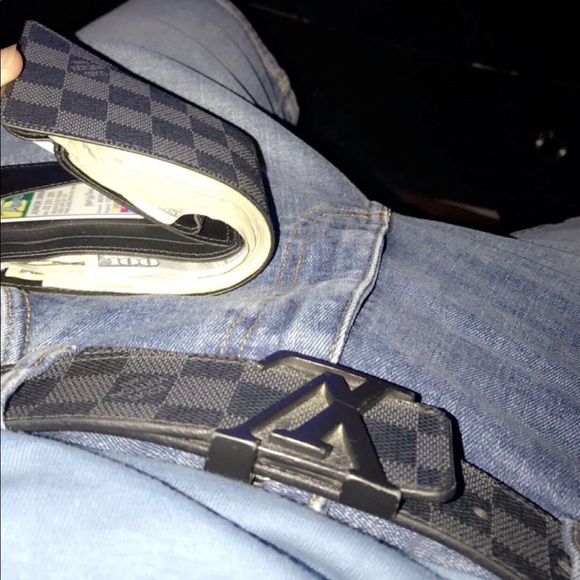 Profile Picture of Musa Alex (@musaalex25) on Poshmark