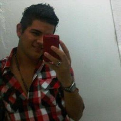 Profile Picture of RICHARD RIVERA (@09_RENNE) on Twitter